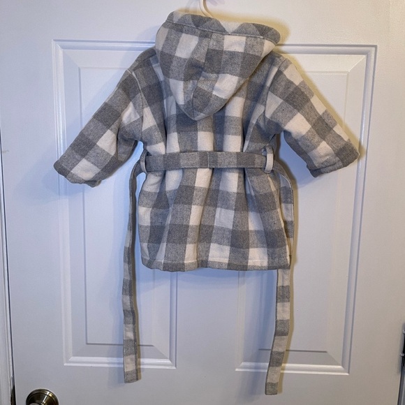 Indigo Baby - Grey & White Checkered Robe - Size 0-12 Months - Picture 5 of 6